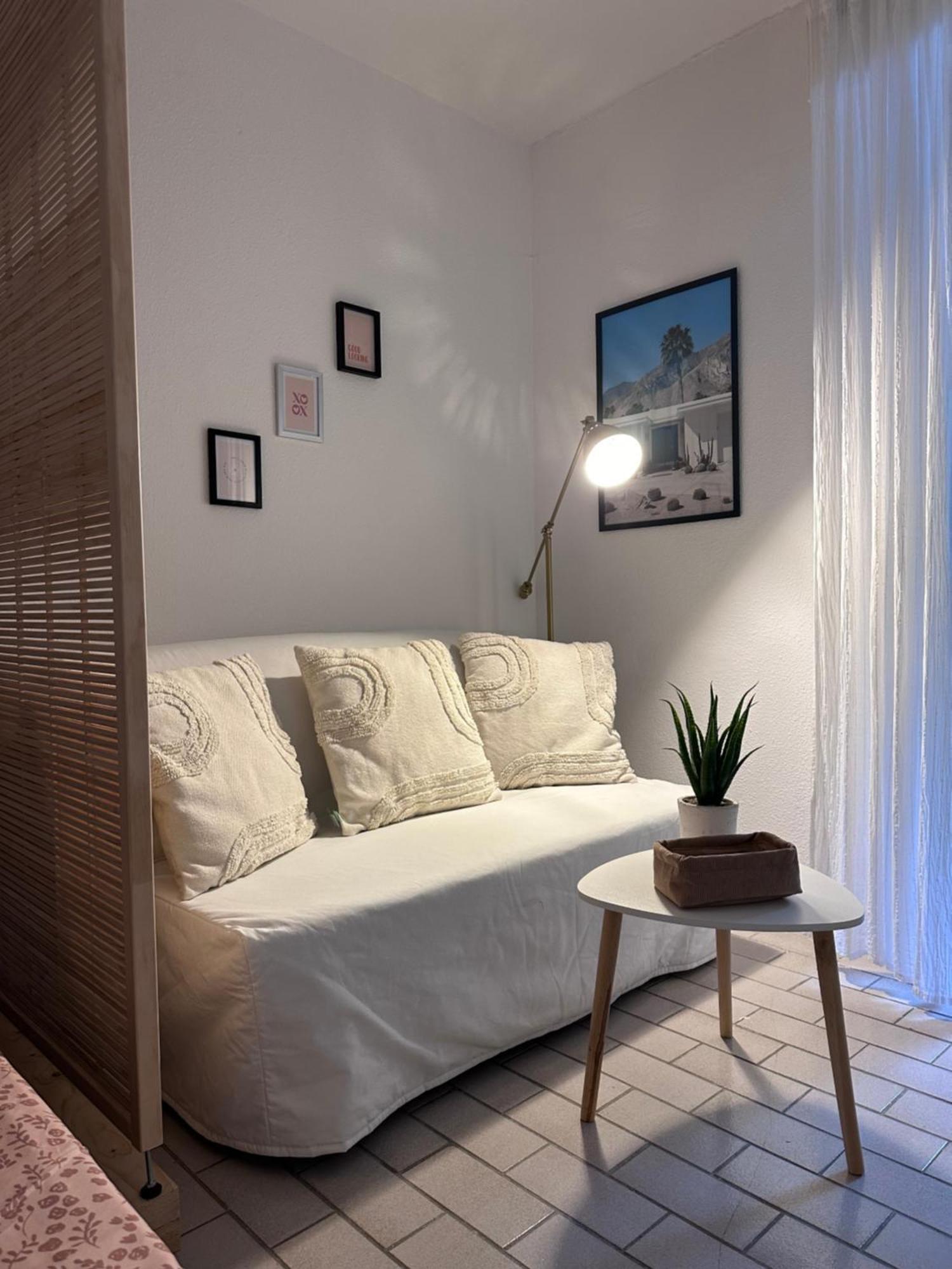 Studio Sur Le Port De Hyeres - A 2Min Des Plages, Clim & Balcon Bagian luar foto