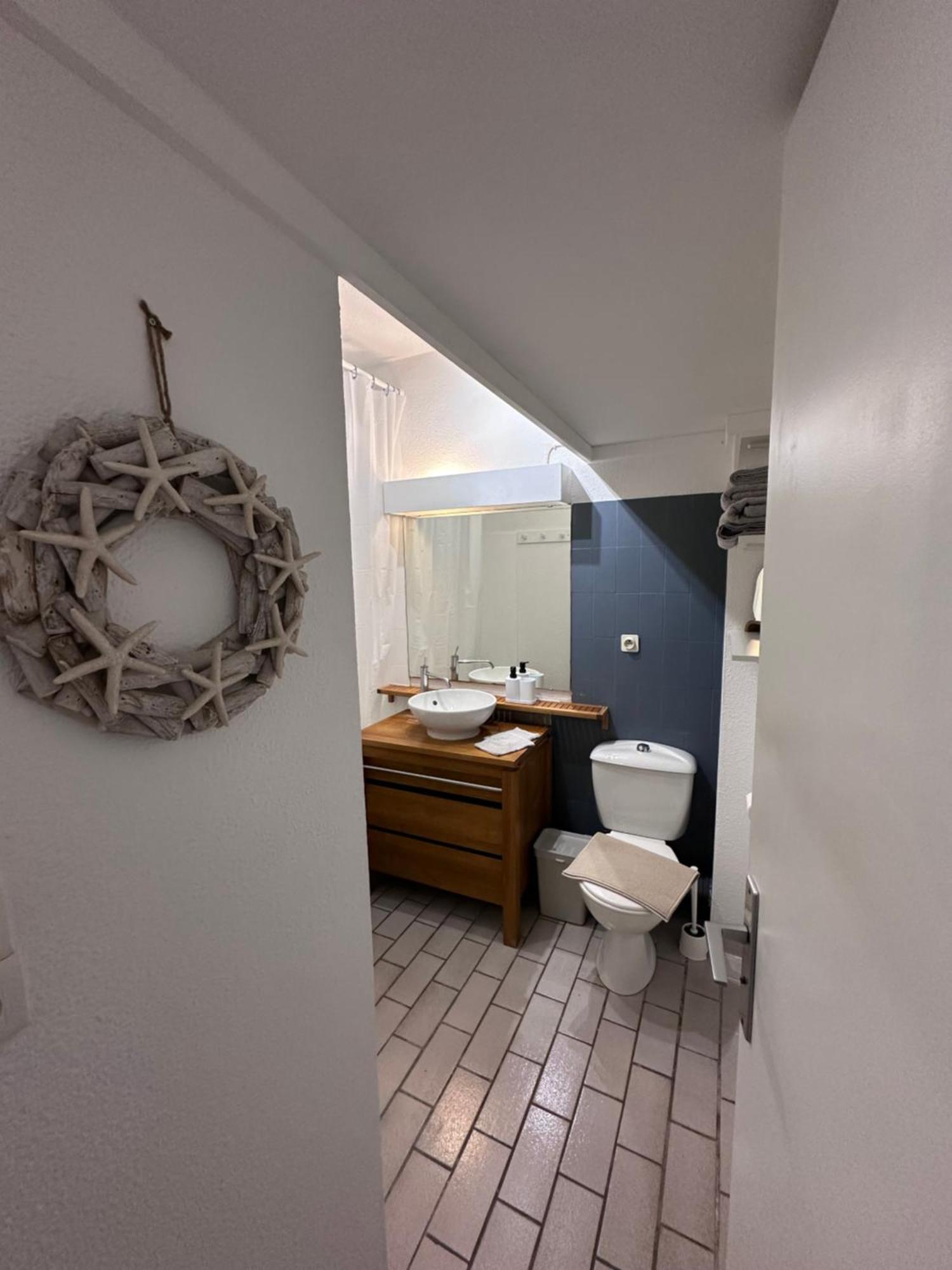 Studio Sur Le Port De Hyeres - A 2Min Des Plages, Clim & Balcon Bagian luar foto